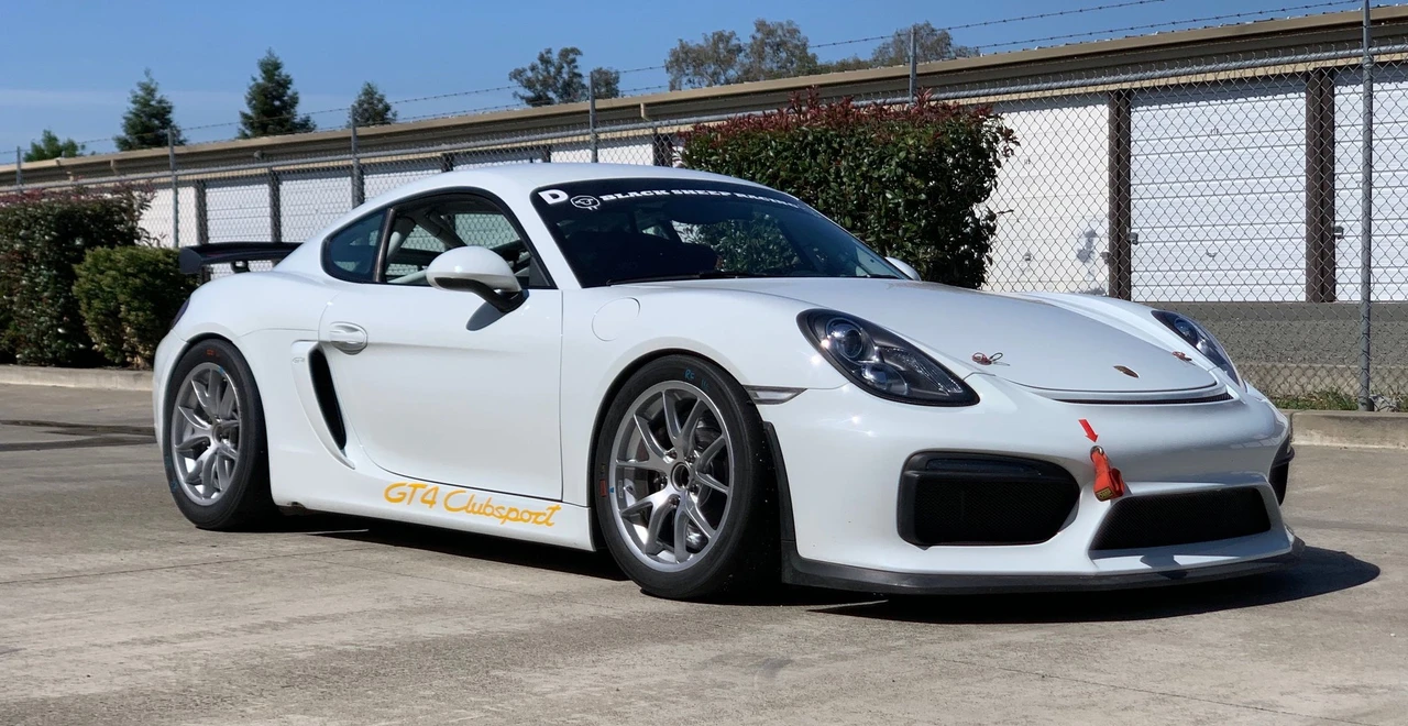 2016 Porsche 981 Cayman GT4 Clubsport - Image 5 of 25