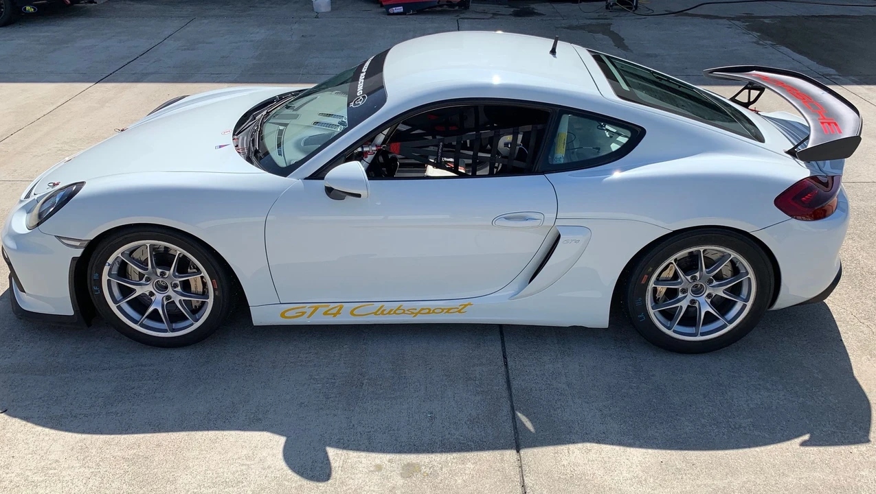2016 Porsche 981 Cayman GT4 Clubsport - Image 8 of 25