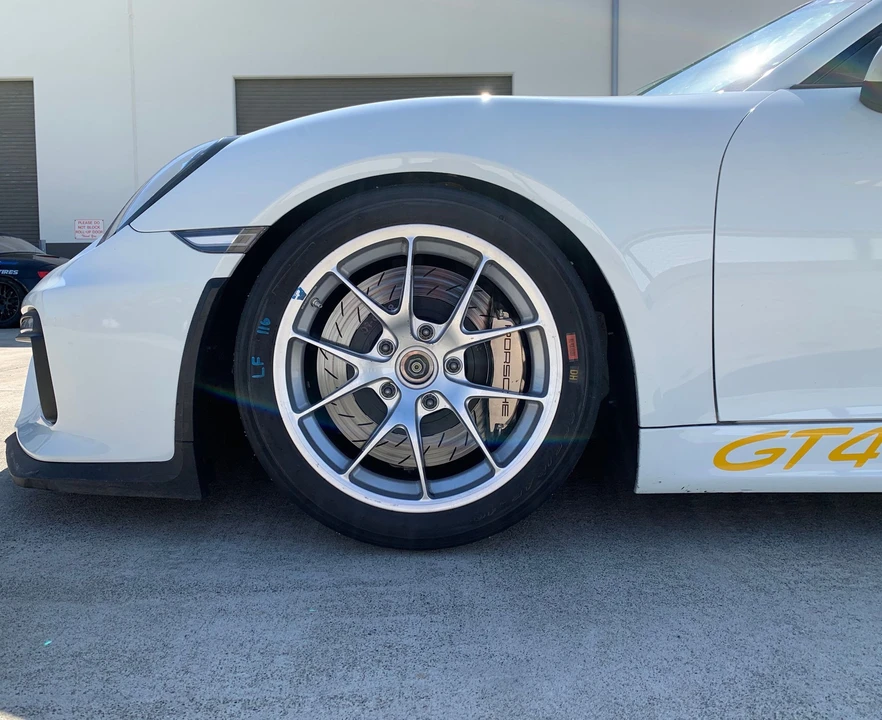 2016 Porsche 981 Cayman GT4 Clubsport - Image 9 of 25