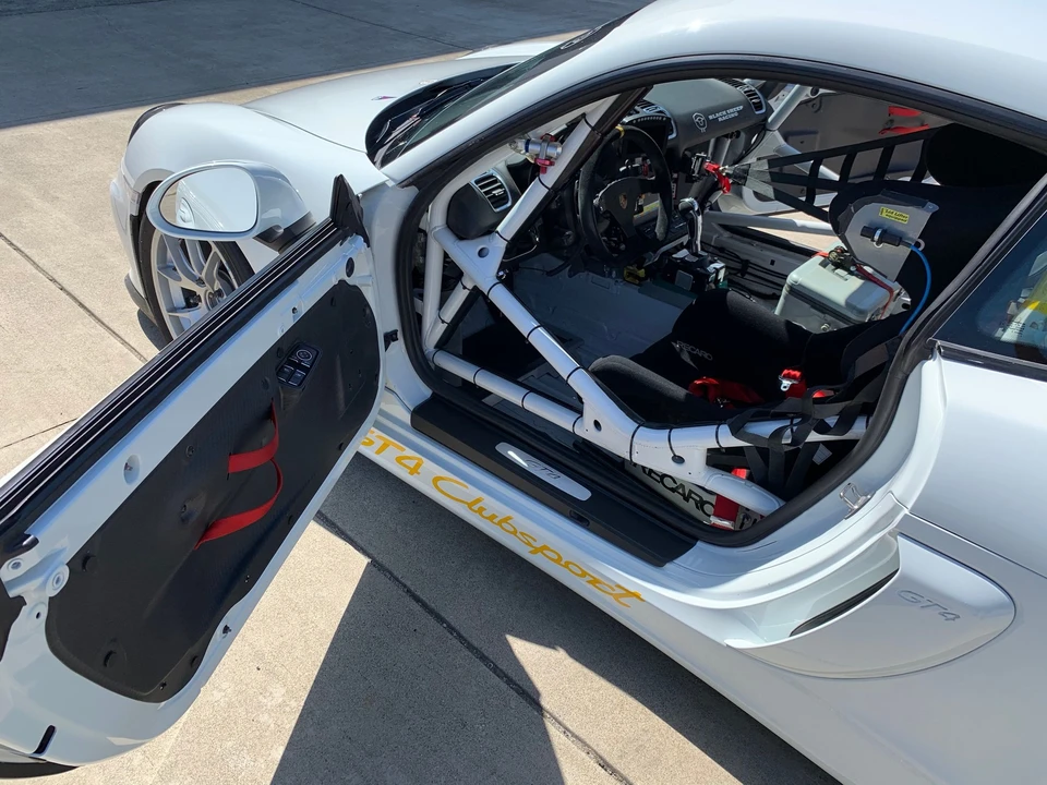 2016 Porsche 981 Cayman GT4 Clubsport - Image 15 of 25
