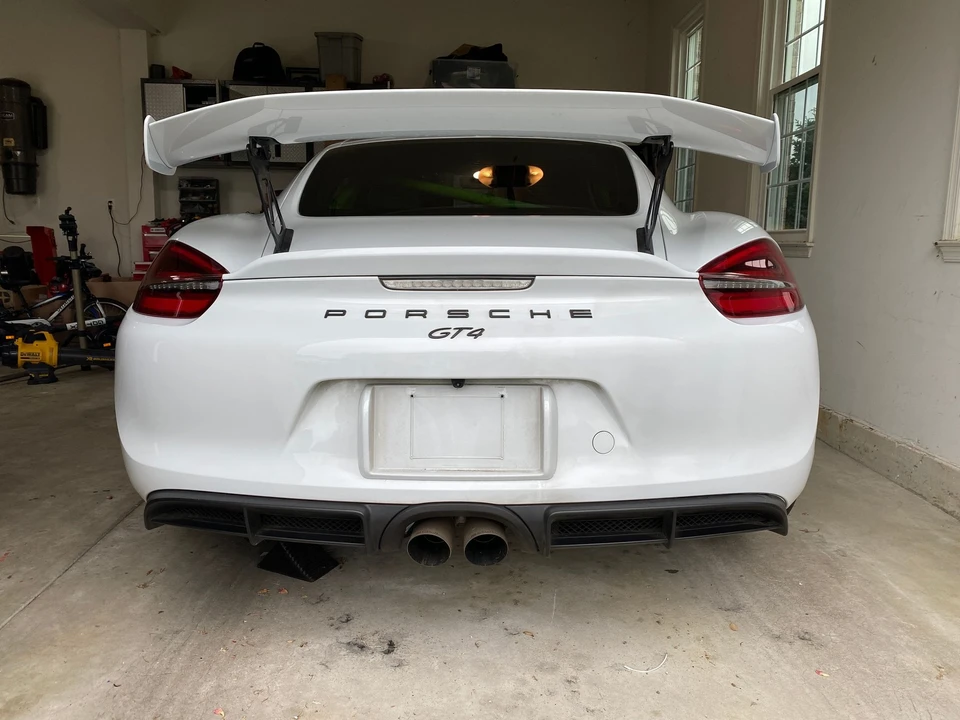2016 Porsche 981 Cayman GT4 - Image 3 of 20