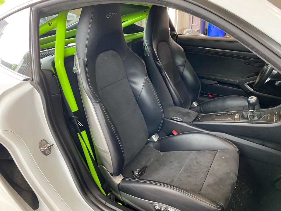 2016 Porsche 981 Cayman GT4 - Image 14 of 20