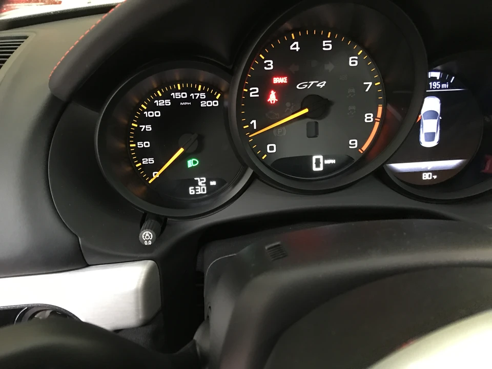 2016 Porsche 981 Cayman GT4 - Image 4 of 6