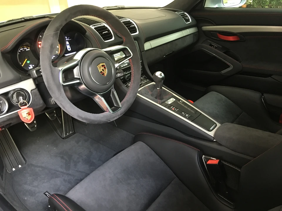 2016 Porsche 981 Cayman GT4 - Image 3 of 6