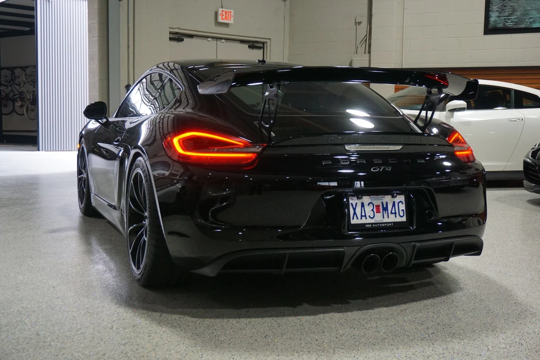 2016 Porsche 981 Cayman GT4 - Image 3 of 3
