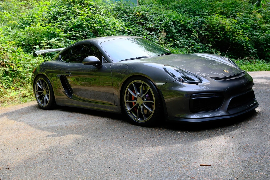 2016 Porsche 981 Cayman GT4 - Image 7 of 31