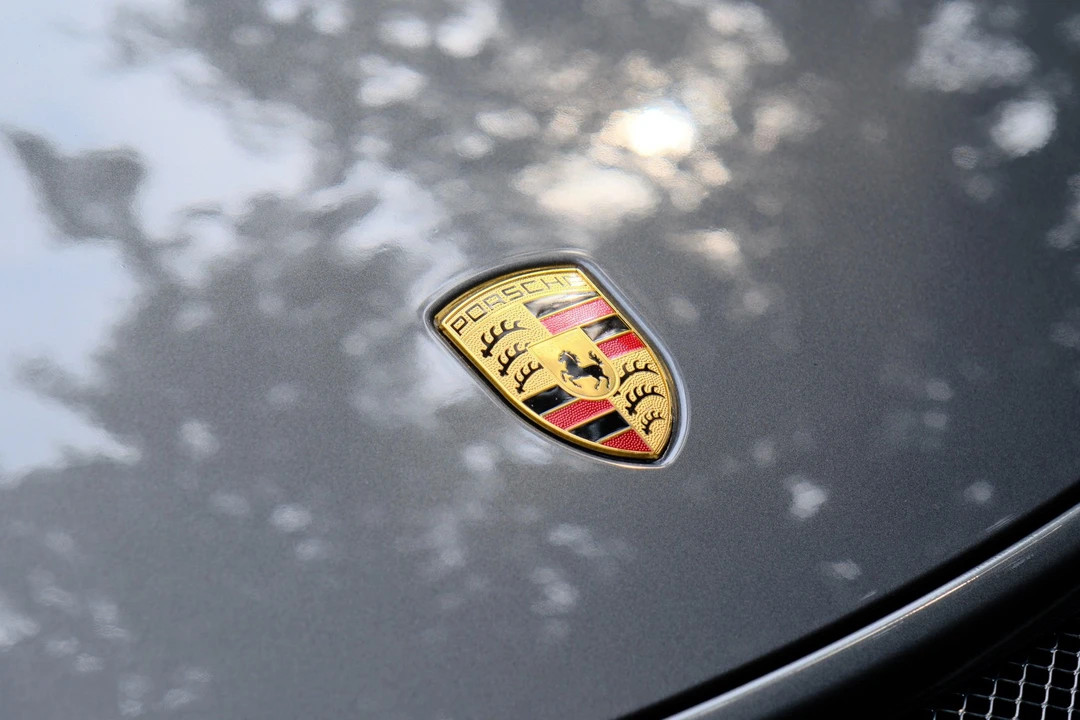 2016 Porsche 981 Cayman GT4 - Image 20 of 31