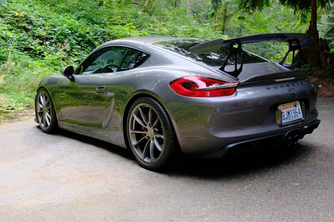 2016 Porsche 981 Cayman GT4 - Image 14 of 31