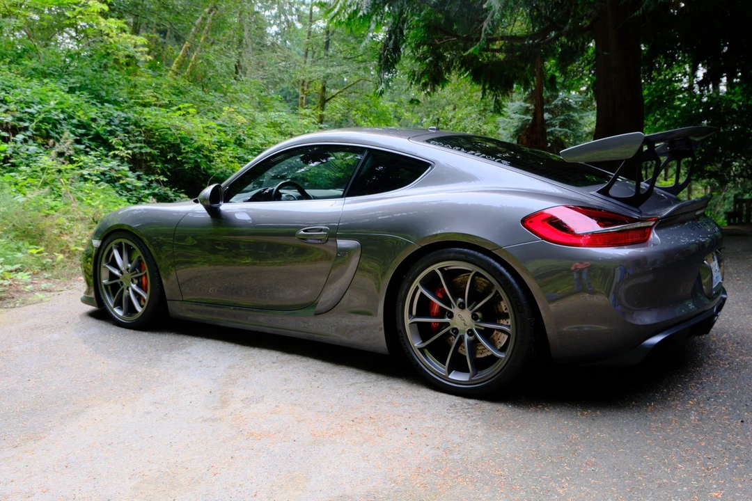2016 Porsche 981 Cayman GT4 - Image 16 of 31