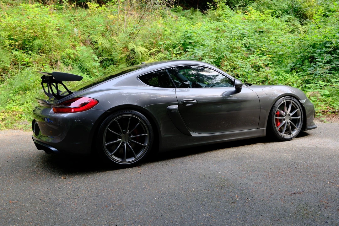 2016 Porsche 981 Cayman GT4 - Image 15 of 31