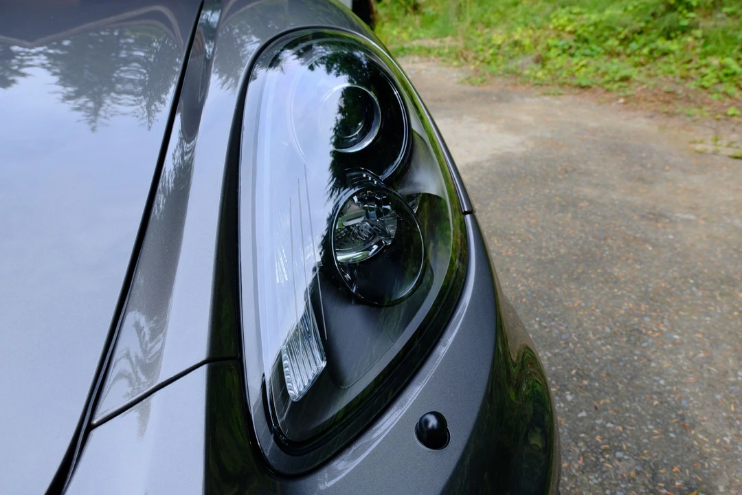 2016 Porsche 981 Cayman GT4 - Image 30 of 31