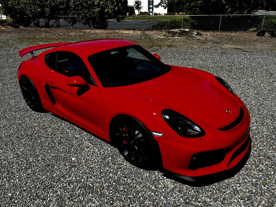 2016 Porsche 981 Cayman GT4 - Image 2 of 31