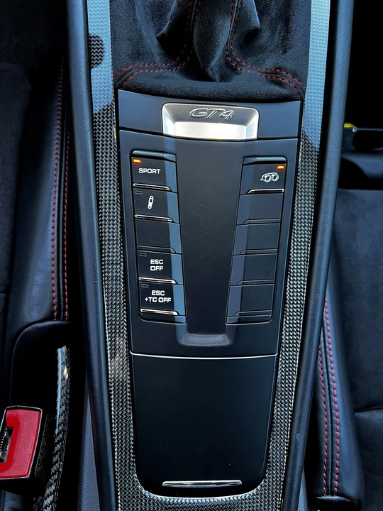 2016 Porsche 981 Cayman GT4 - Image 24 of 31