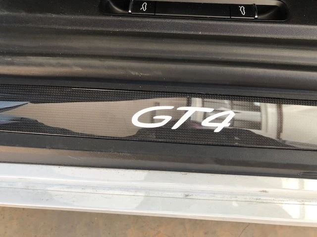 2016 Porsche 981 Cayman GT4 - Image 16 of 25