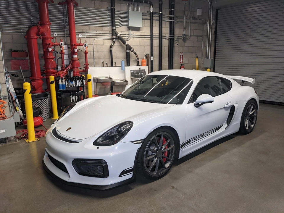 2016 Porsche 981 Cayman GT4 - Image 3 of 11