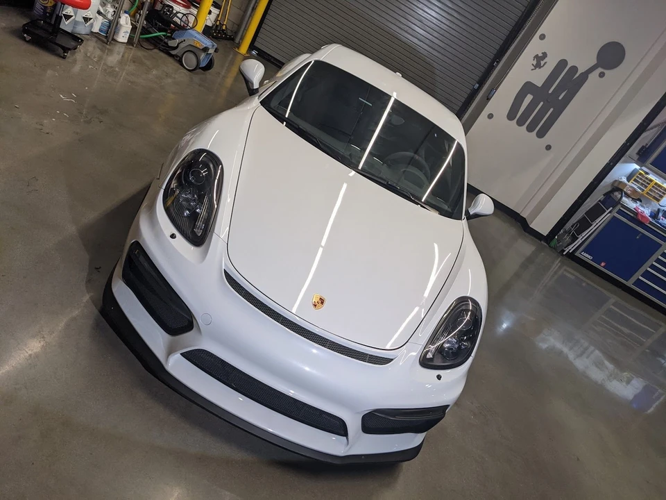 2016 Porsche 981 Cayman GT4 - Image 5 of 11