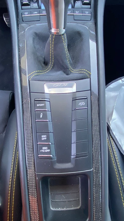 2016 Porsche 981 Cayman GT4 - Image 11 of 17