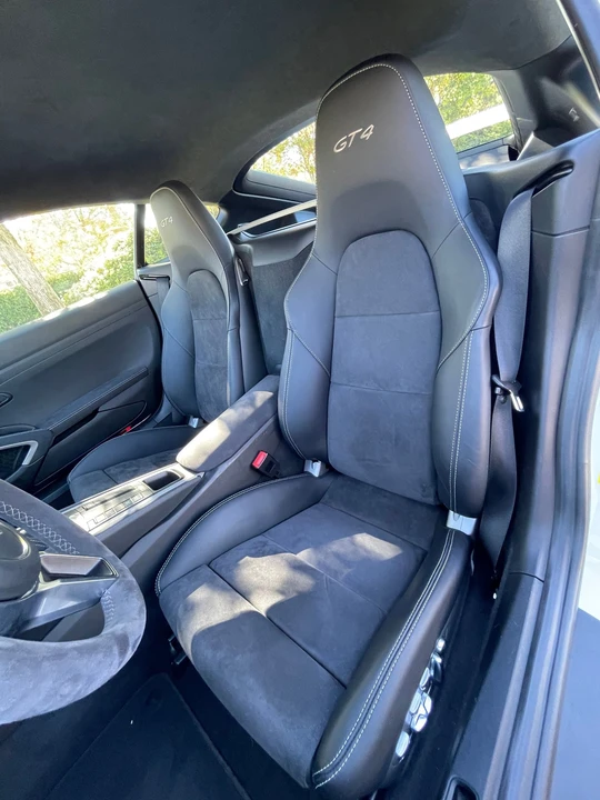 2016 Porsche 981 Cayman GT4 - Image 21 of 31