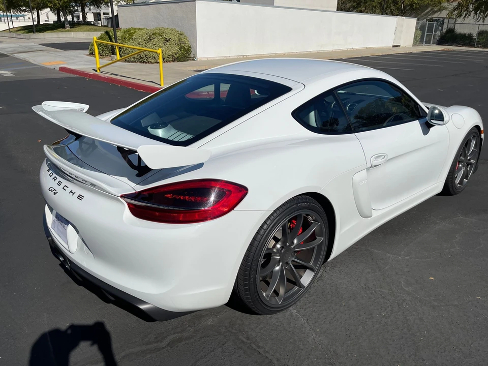 2016 Porsche 981 Cayman GT4 - Image 5 of 31