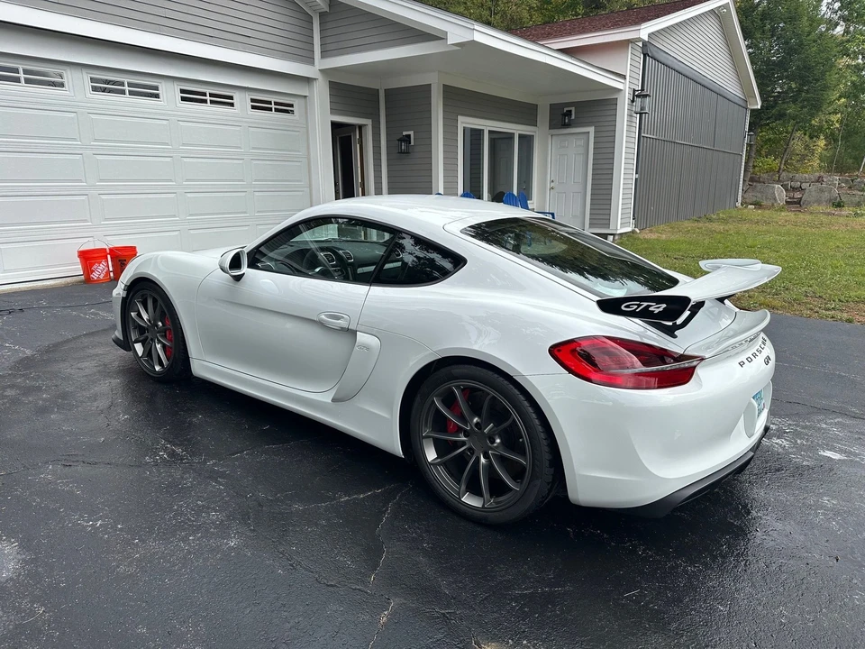 2016 Porsche 981 Cayman GT4 - Image 3 of 11