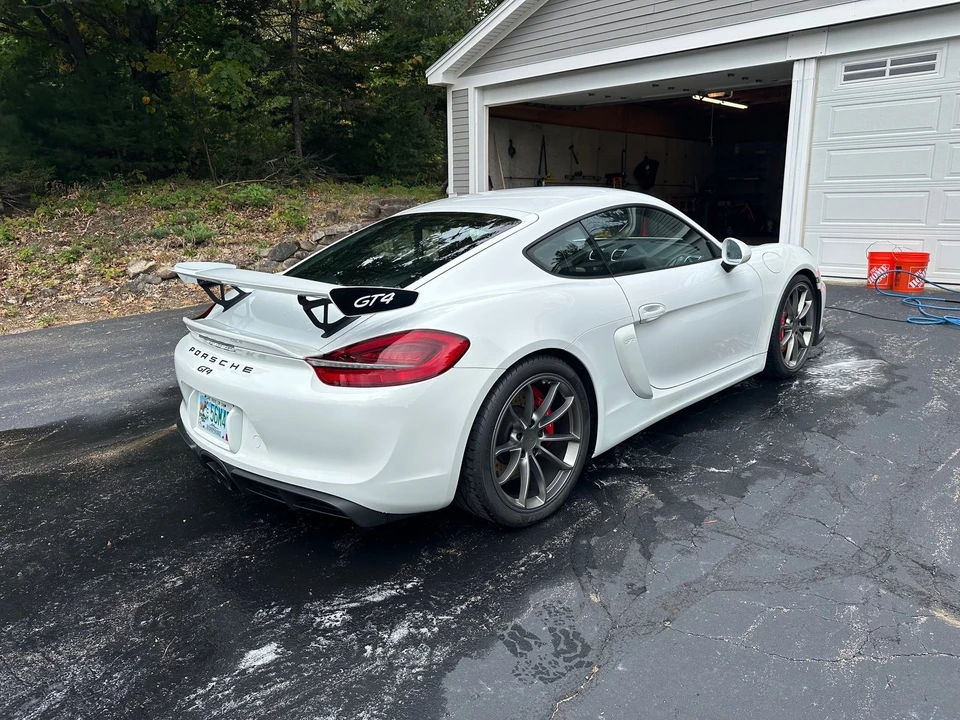2016 Porsche 981 Cayman GT4 - Image 5 of 11