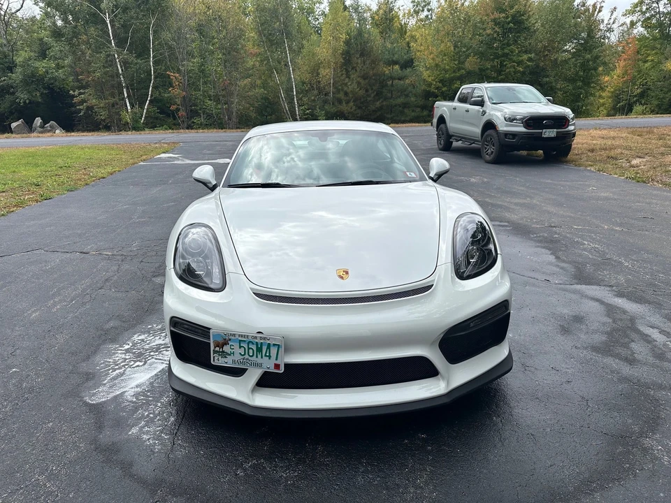 2016 Porsche 981 Cayman GT4 - Image 8 of 11