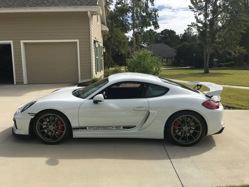 2016 Porsche 981 Cayman GT4 - Image 4 of 11