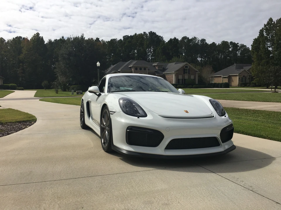 2016 Porsche 981 Cayman GT4 - Image 2 of 11