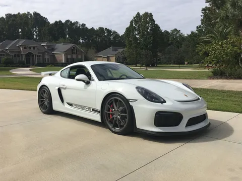 2016 Porsche Cayman GT4
