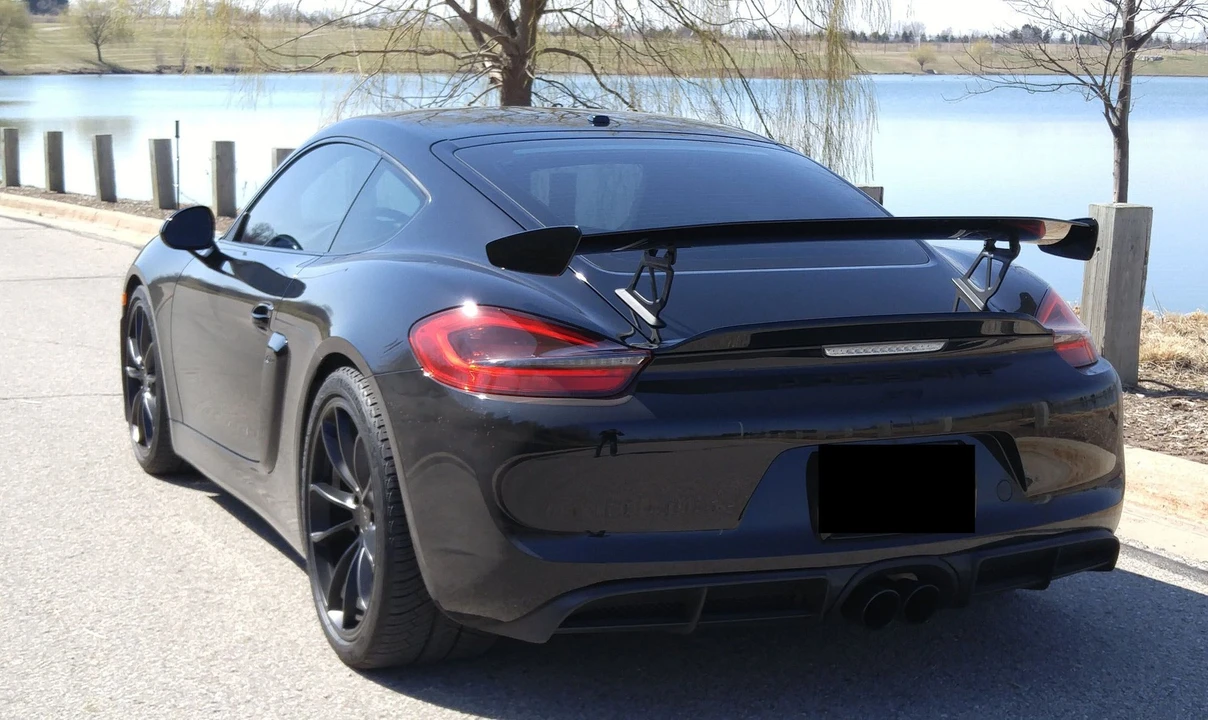 2016 Porsche 981 Cayman GT4 - Image 7 of 9
