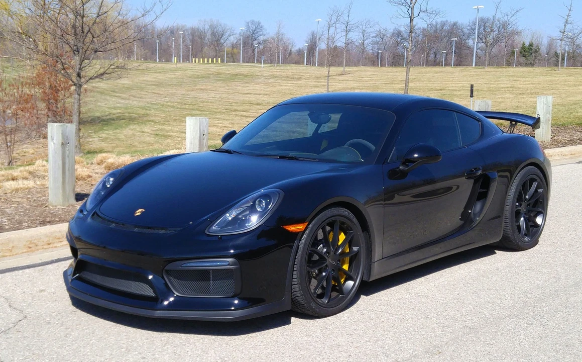 2016 Porsche 981 Cayman GT4 - Image 9 of 9