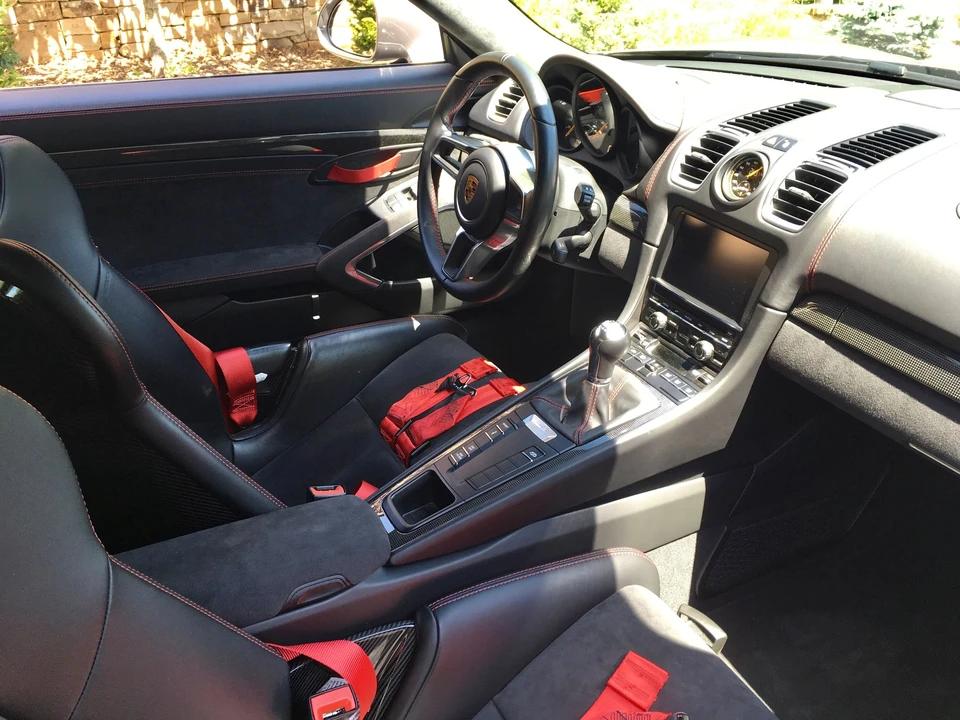 2016 Porsche 981 Cayman GT4 - Image 4 of 8