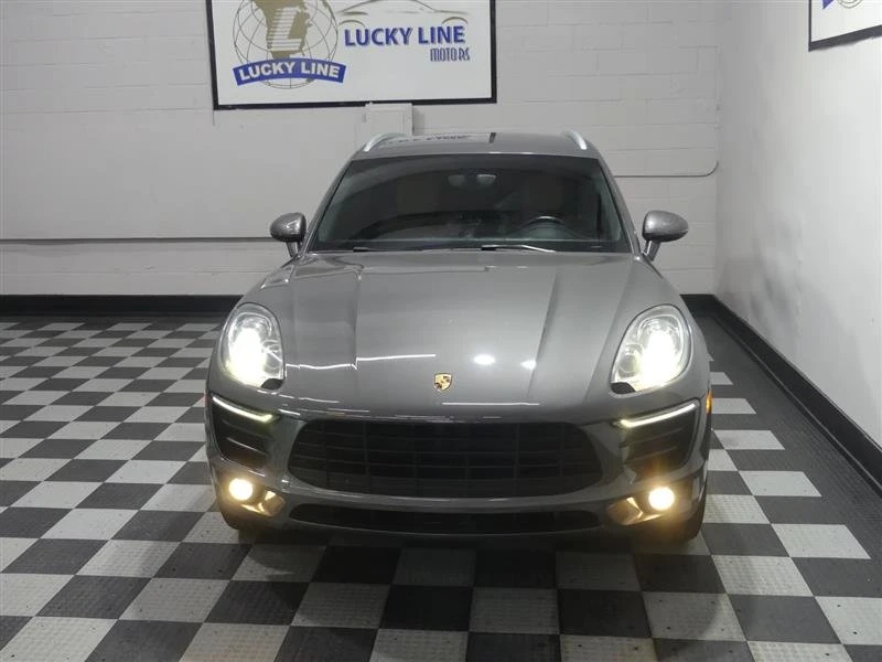 2016 Porsche Macan - Image 3 of 20