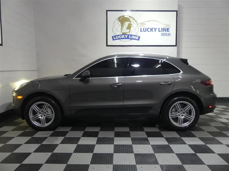 2016 Porsche Macan - Image 7 of 20