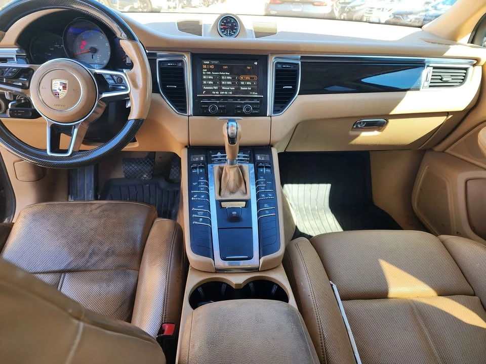 2016 Porsche Macan S - Image 10 of 18