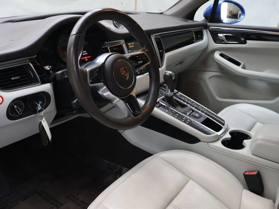 2016 Porsche Macan S - Image 16 of 19