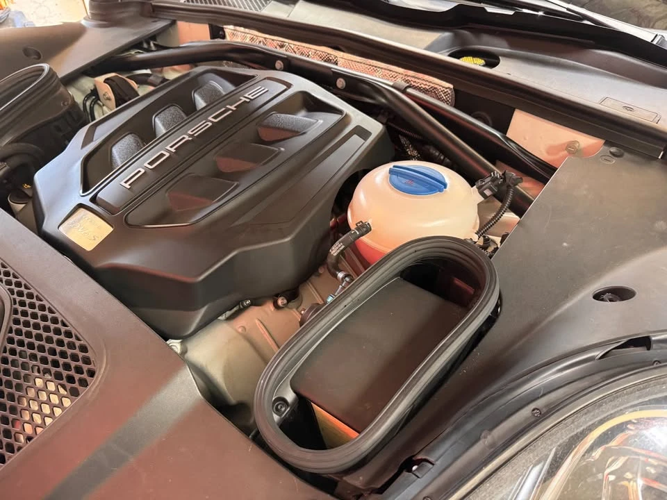 2016 Porsche Macan S - Image 15 of 15