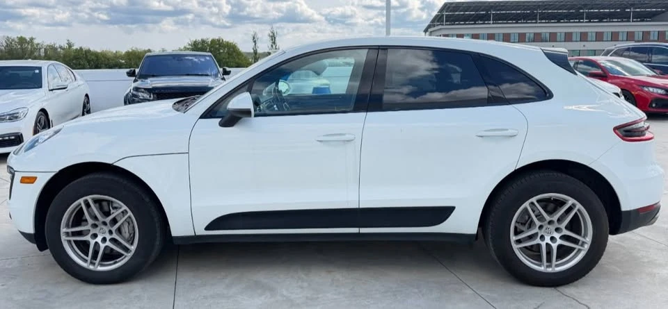 2016 Porsche Macan S - Image 2 of 9