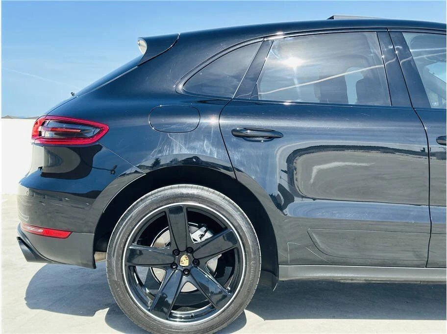 2016 Porsche Macan - Image 12 of 20