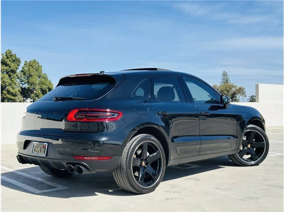 2016 Porsche Macan - Image 13 of 20
