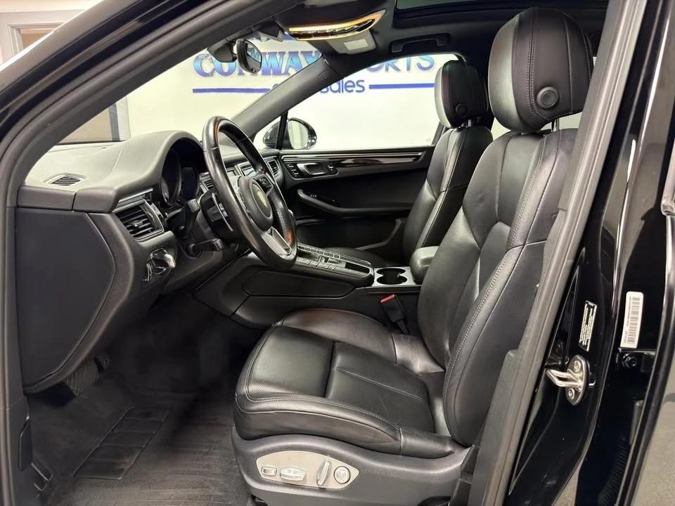 2016 Porsche Macan S - Image 9 of 20