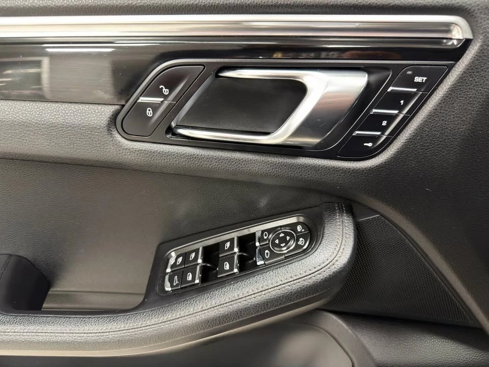2016 Porsche Macan S - Image 15 of 20
