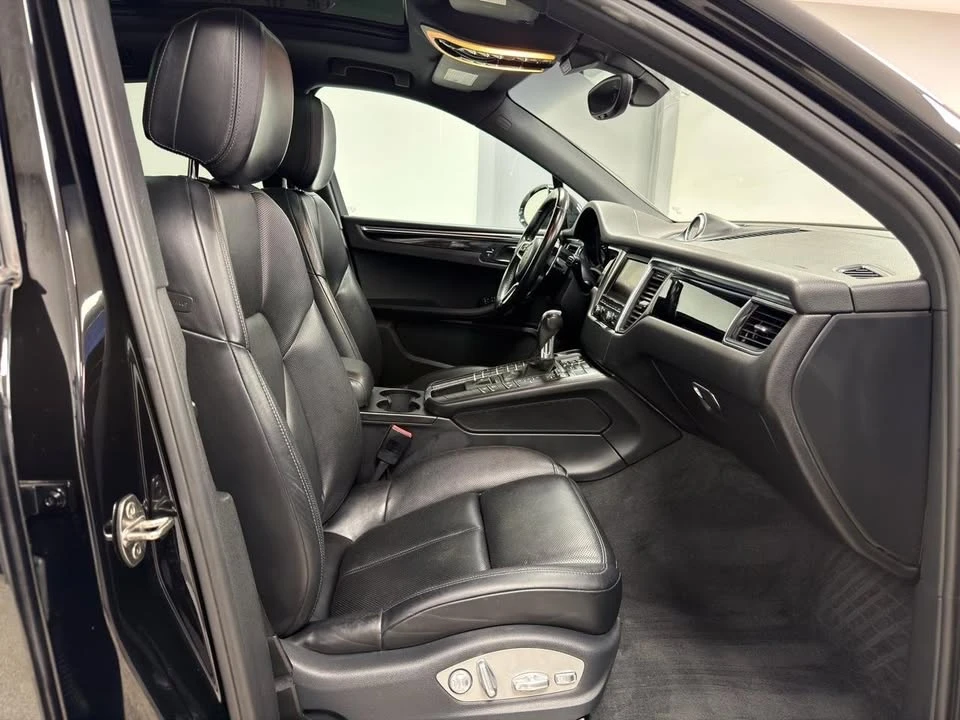 2016 Porsche Macan S - Image 10 of 20