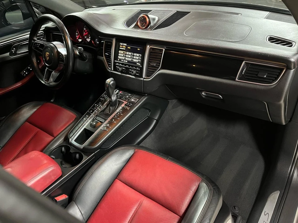 2016 Porsche Macan S - Image 11 of 31