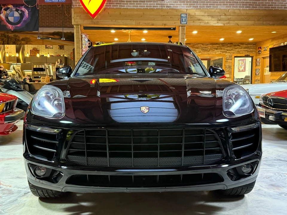 2016 Porsche Macan S - Image 2 of 31