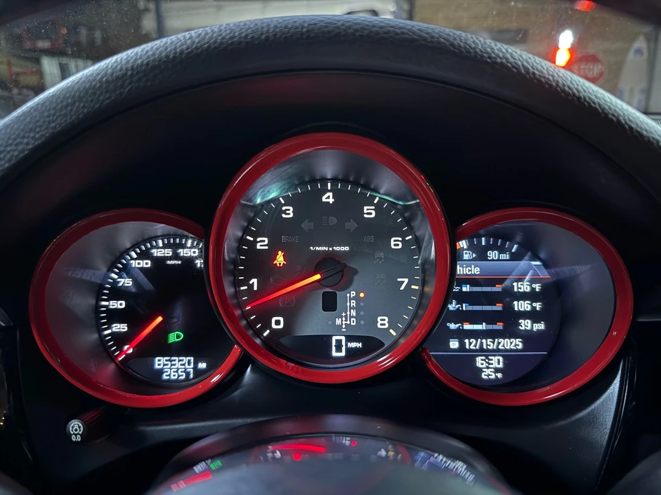 2016 Porsche Macan S - Image 13 of 31