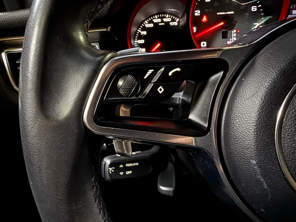 2016 Porsche Macan S - Image 15 of 31