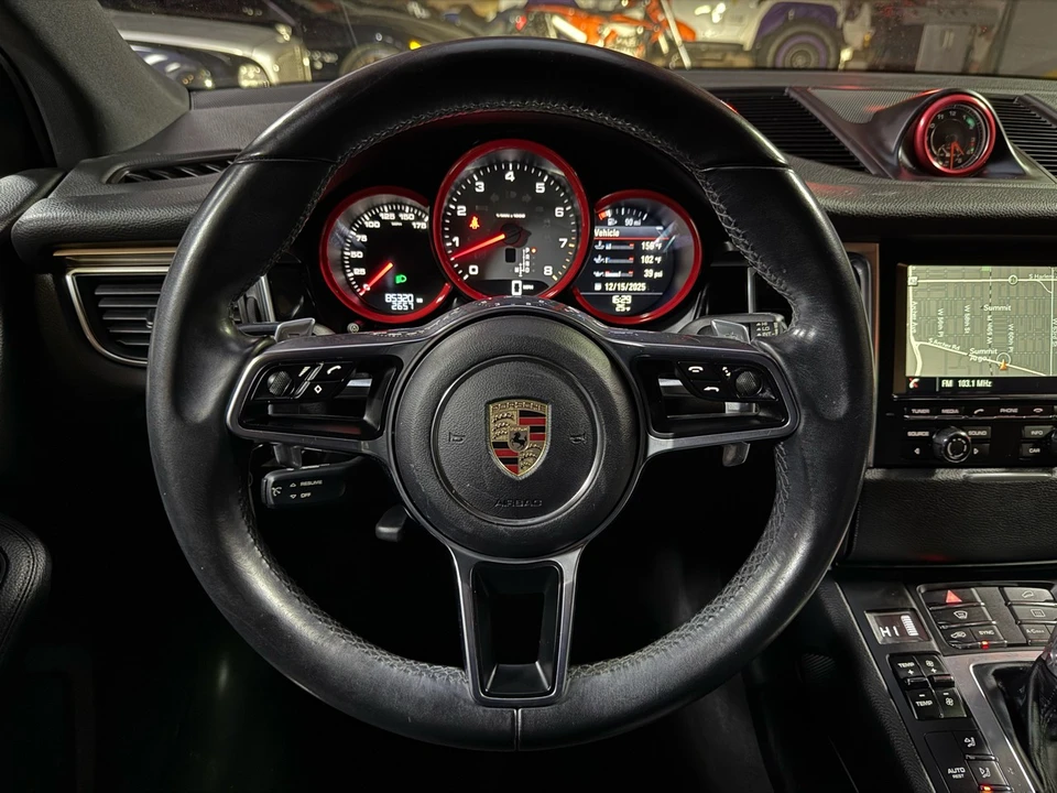 2016 Porsche Macan S - Image 12 of 31