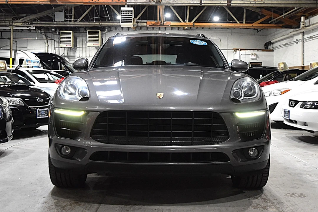 2016 Porsche Macan S - Image 2 of 12
