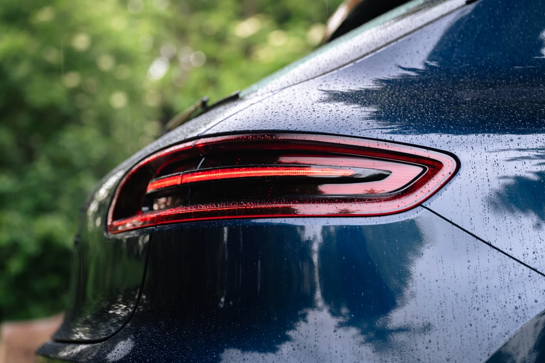 2016 Porsche Macan GTS - Image 12 of 31
